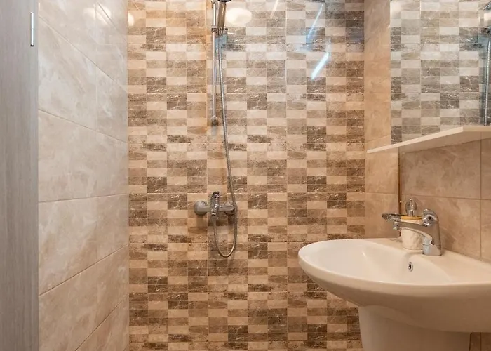 Royal Nest Апартаменты *