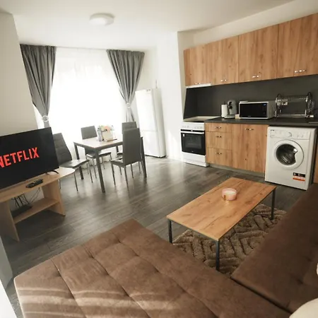 Royal Nest * 索菲亞